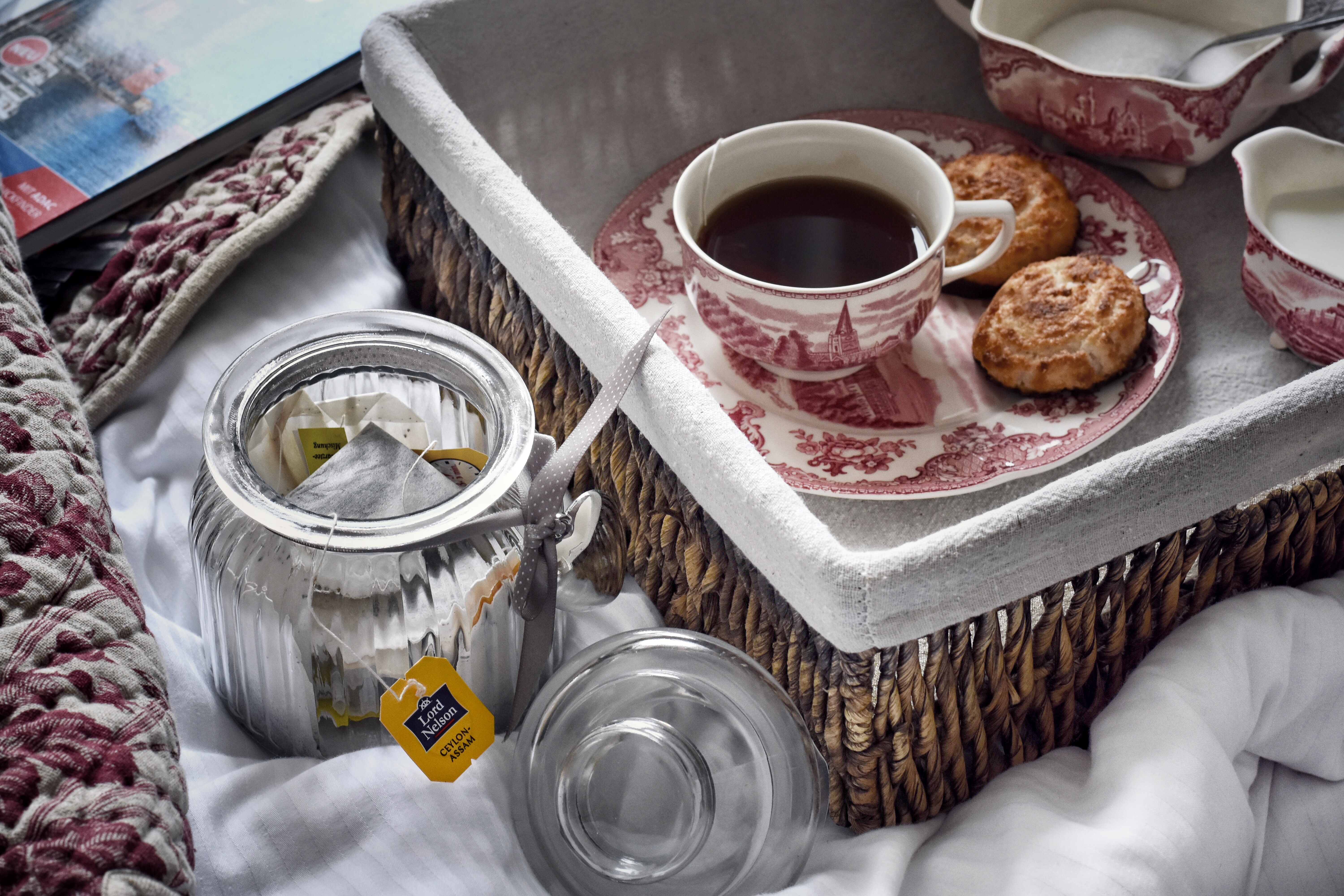 C6458A42-2B90-4773-B4DE-FC1FCD761F97