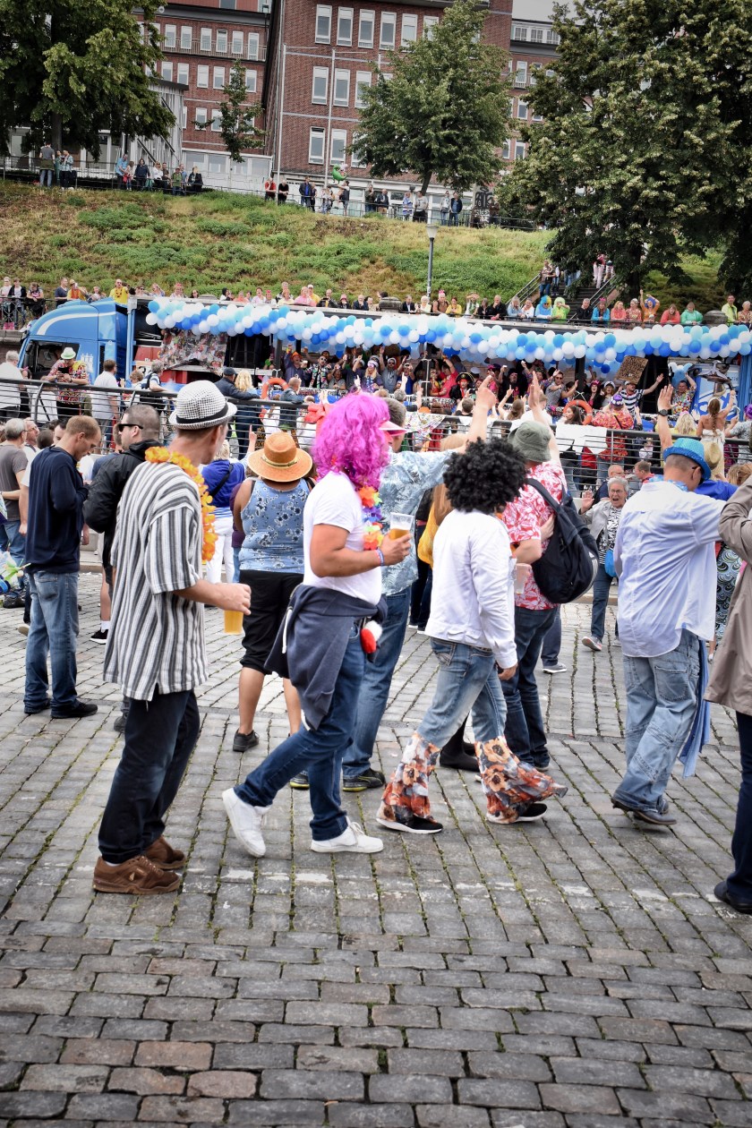 179A6CB5-F75E-4B7E-B210-561E4EDDADEE